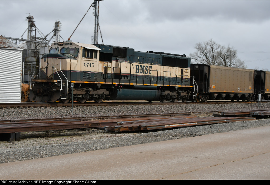 BNSF 9745 Roster shot